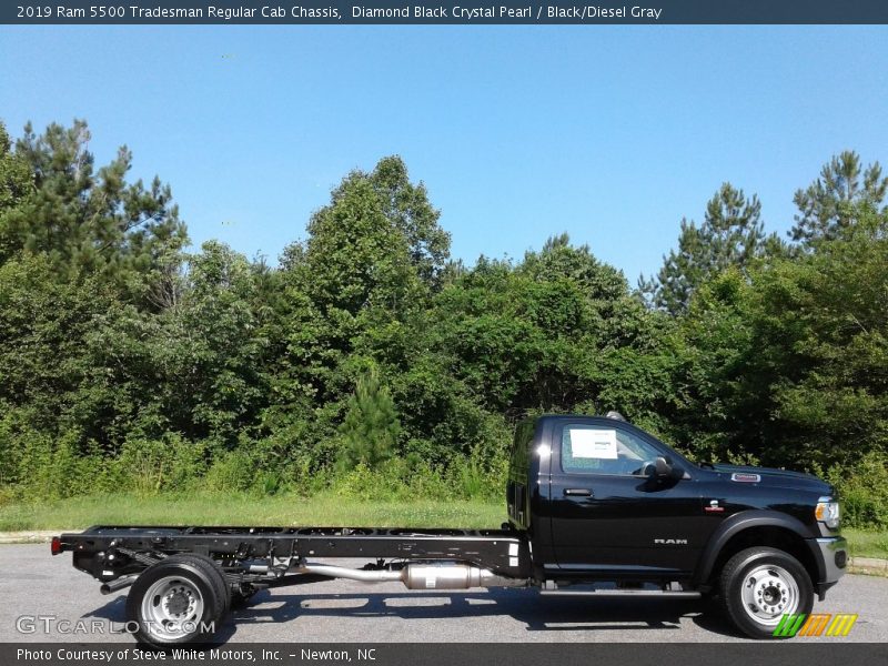 Diamond Black Crystal Pearl / Black/Diesel Gray 2019 Ram 5500 Tradesman Regular Cab Chassis