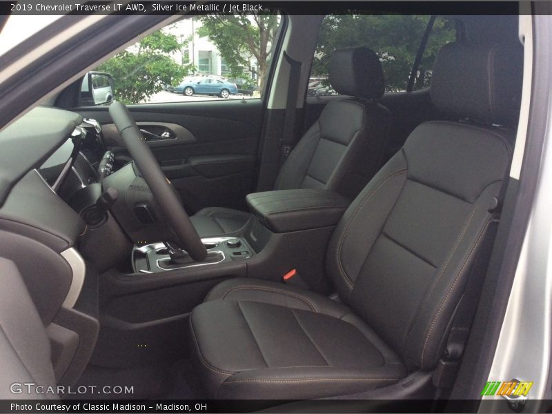 Silver Ice Metallic / Jet Black 2019 Chevrolet Traverse LT AWD