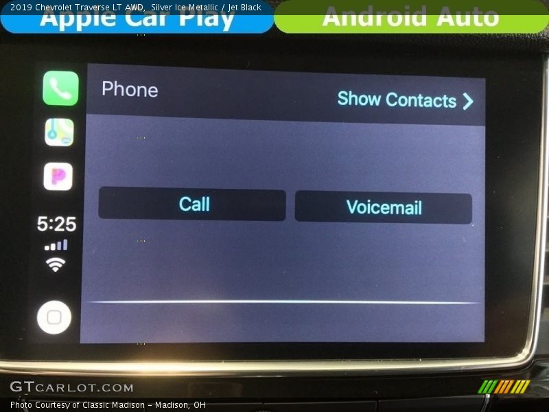 Silver Ice Metallic / Jet Black 2019 Chevrolet Traverse LT AWD
