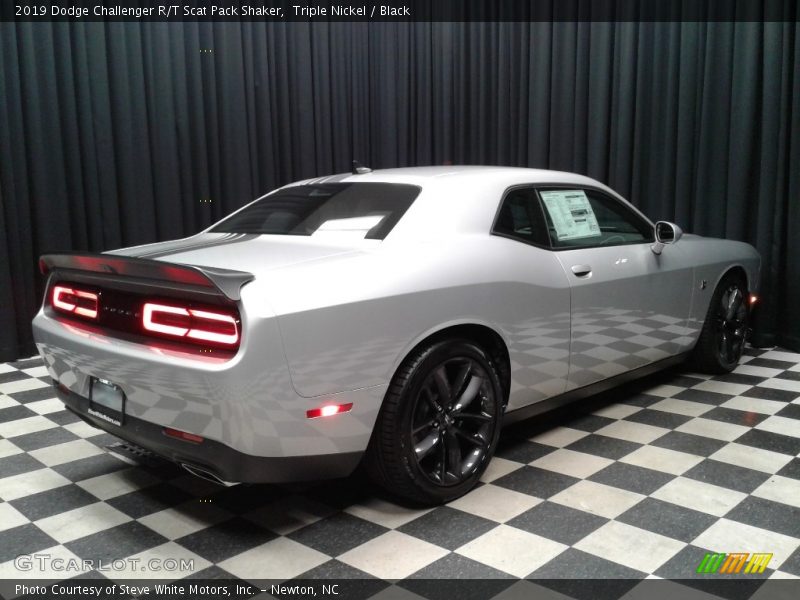 Triple Nickel / Black 2019 Dodge Challenger R/T Scat Pack Shaker