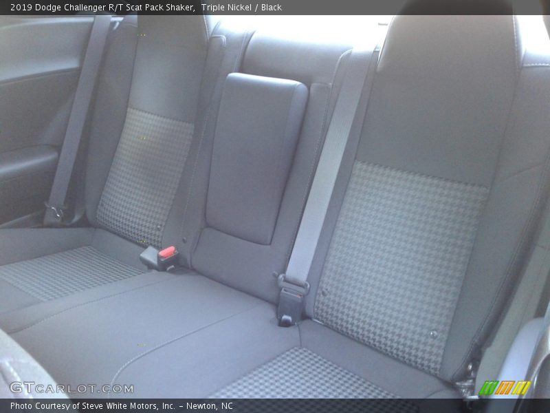 Triple Nickel / Black 2019 Dodge Challenger R/T Scat Pack Shaker