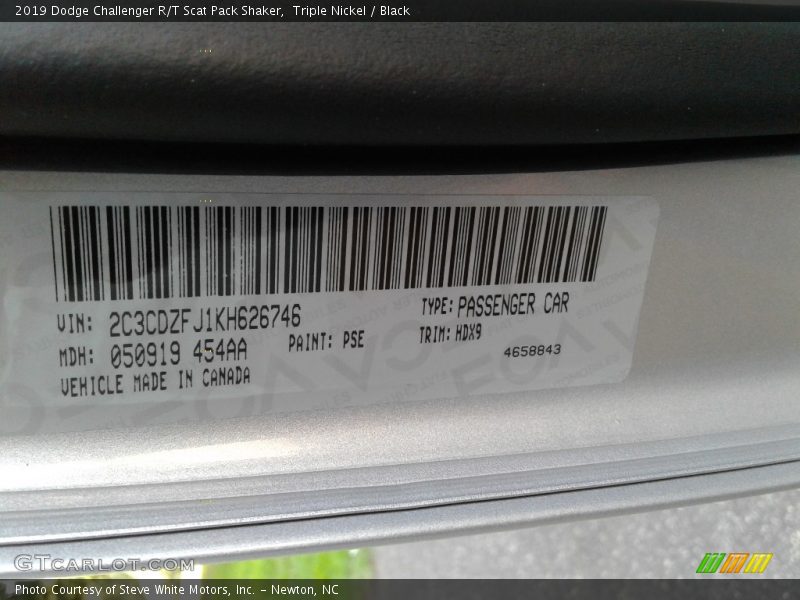 Triple Nickel / Black 2019 Dodge Challenger R/T Scat Pack Shaker