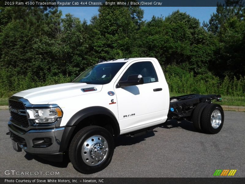 Bright White / Black/Diesel Gray 2019 Ram 4500 Tradesman Regular Cab 4x4 Chassis