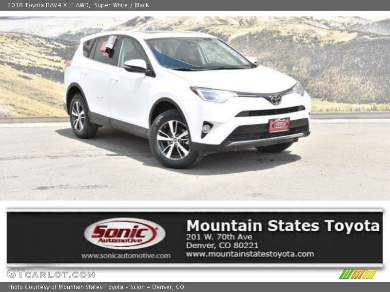 Super White / Black 2018 Toyota RAV4 XLE AWD