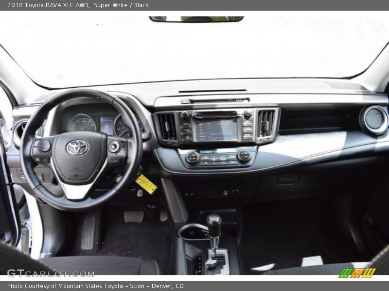 Super White / Black 2018 Toyota RAV4 XLE AWD