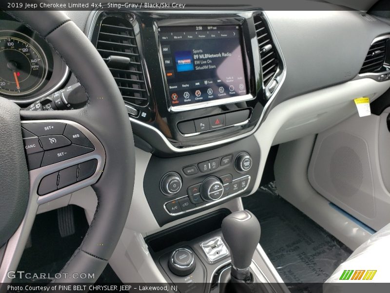 Sting-Gray / Black/Ski Grey 2019 Jeep Cherokee Limited 4x4