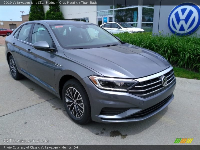 Platinum Gray Metallic / Titan Black 2019 Volkswagen Jetta SEL