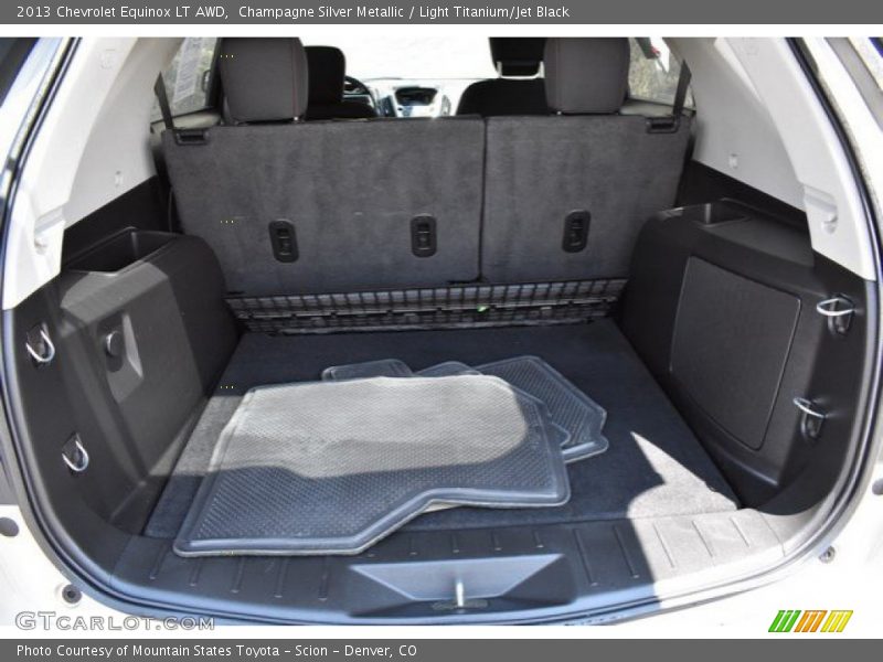 Champagne Silver Metallic / Light Titanium/Jet Black 2013 Chevrolet Equinox LT AWD