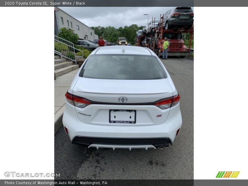 Super White / Black 2020 Toyota Corolla SE