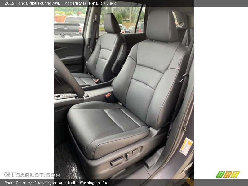 Modern Steel Metallic / Black 2019 Honda Pilot Touring AWD