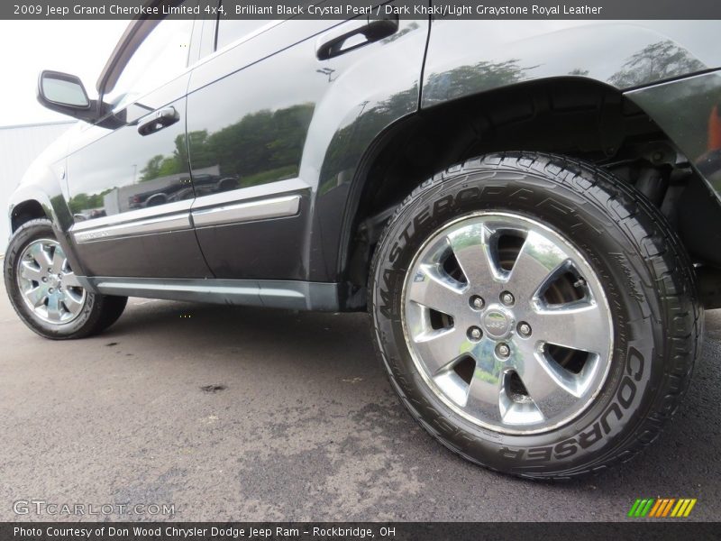 Brilliant Black Crystal Pearl / Dark Khaki/Light Graystone Royal Leather 2009 Jeep Grand Cherokee Limited 4x4