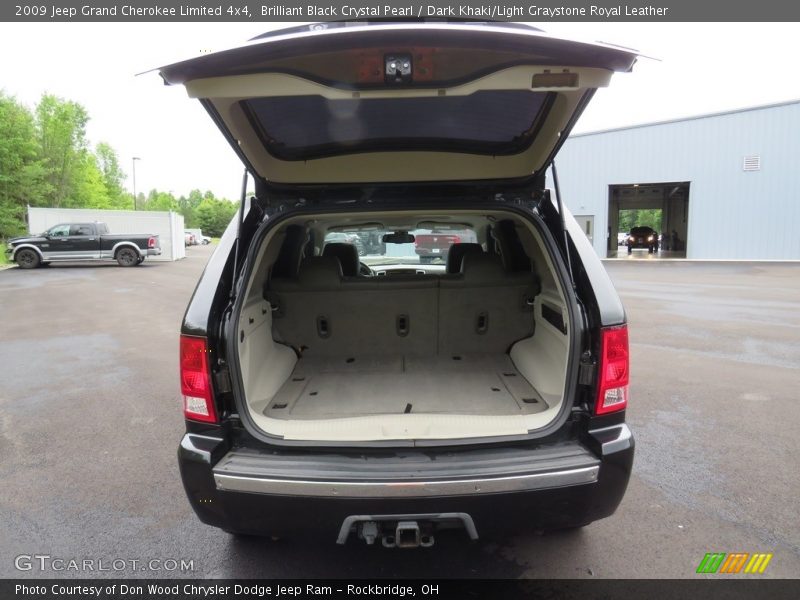 Brilliant Black Crystal Pearl / Dark Khaki/Light Graystone Royal Leather 2009 Jeep Grand Cherokee Limited 4x4