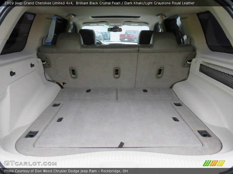 Brilliant Black Crystal Pearl / Dark Khaki/Light Graystone Royal Leather 2009 Jeep Grand Cherokee Limited 4x4