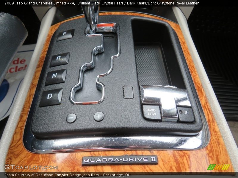 Brilliant Black Crystal Pearl / Dark Khaki/Light Graystone Royal Leather 2009 Jeep Grand Cherokee Limited 4x4