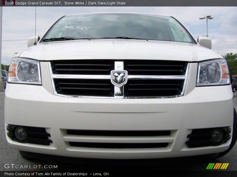 Stone White / Dark Slate/Light Shale 2008 Dodge Grand Caravan SXT