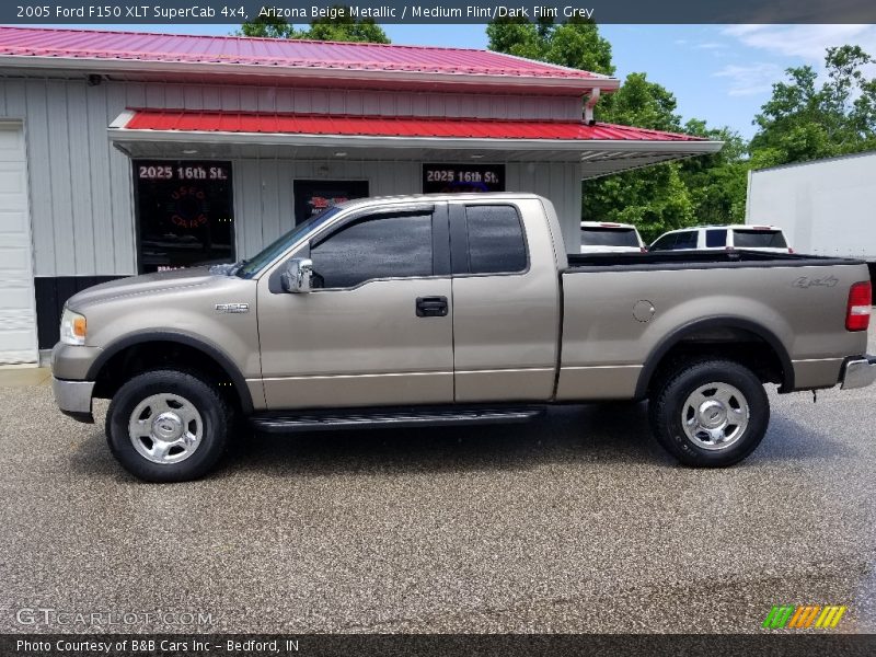 Arizona Beige Metallic / Medium Flint/Dark Flint Grey 2005 Ford F150 XLT SuperCab 4x4