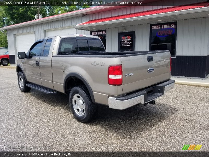 Arizona Beige Metallic / Medium Flint/Dark Flint Grey 2005 Ford F150 XLT SuperCab 4x4