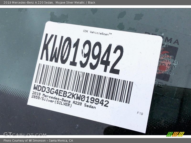 Mojave Silver Metallic / Black 2019 Mercedes-Benz A 220 Sedan
