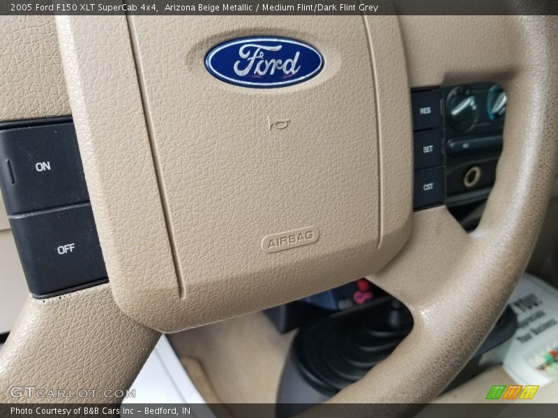 Arizona Beige Metallic / Medium Flint/Dark Flint Grey 2005 Ford F150 XLT SuperCab 4x4