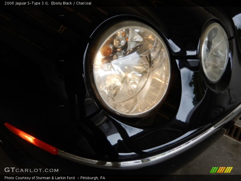 Ebony Black / Charcoal 2006 Jaguar S-Type 3.0