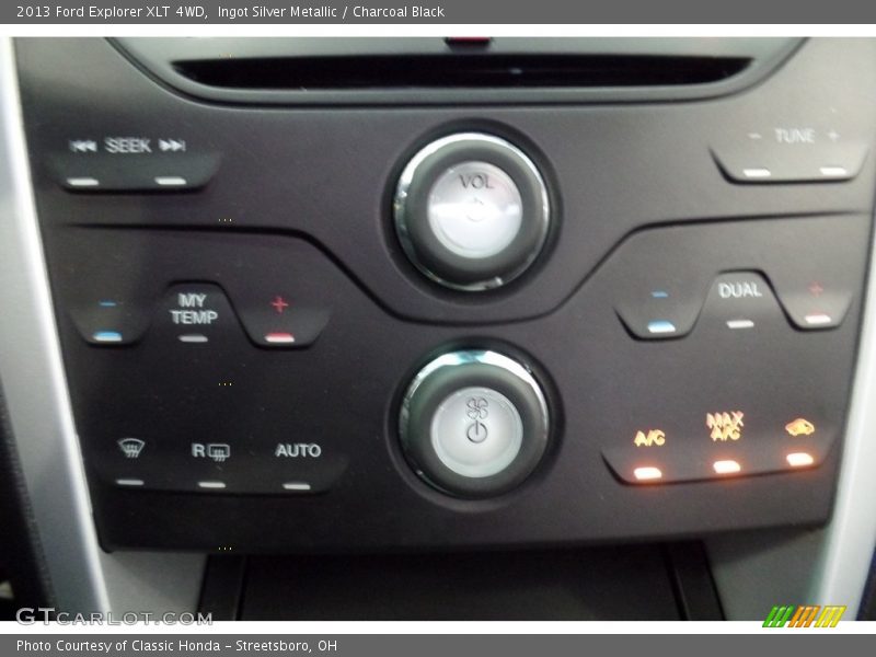 Ingot Silver Metallic / Charcoal Black 2013 Ford Explorer XLT 4WD