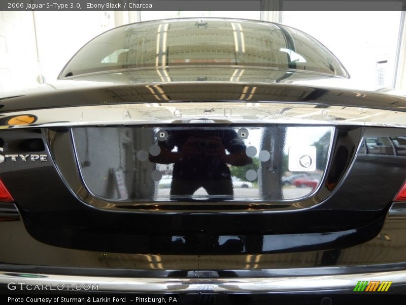 Ebony Black / Charcoal 2006 Jaguar S-Type 3.0