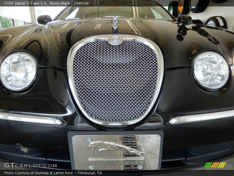 Ebony Black / Charcoal 2006 Jaguar S-Type 3.0