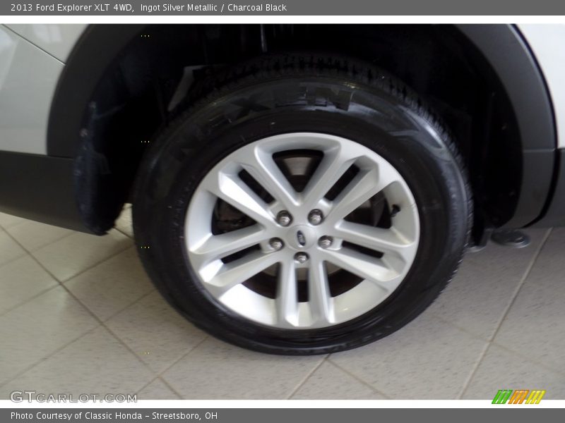 Ingot Silver Metallic / Charcoal Black 2013 Ford Explorer XLT 4WD