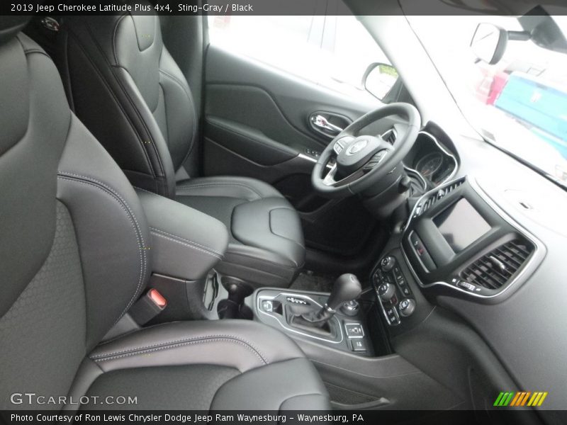 Sting-Gray / Black 2019 Jeep Cherokee Latitude Plus 4x4