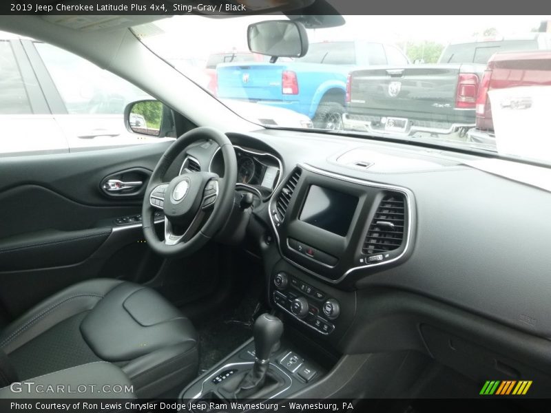 Sting-Gray / Black 2019 Jeep Cherokee Latitude Plus 4x4