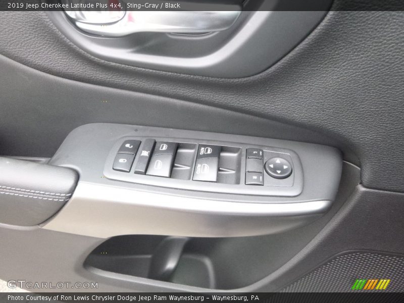 Sting-Gray / Black 2019 Jeep Cherokee Latitude Plus 4x4