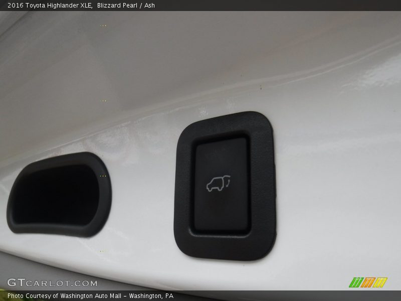 Blizzard Pearl / Ash 2016 Toyota Highlander XLE