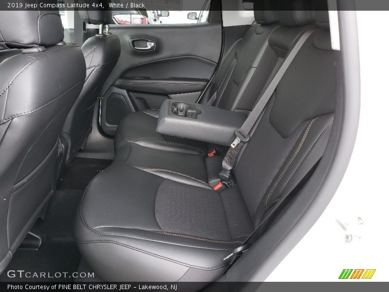 White / Black 2019 Jeep Compass Latitude 4x4