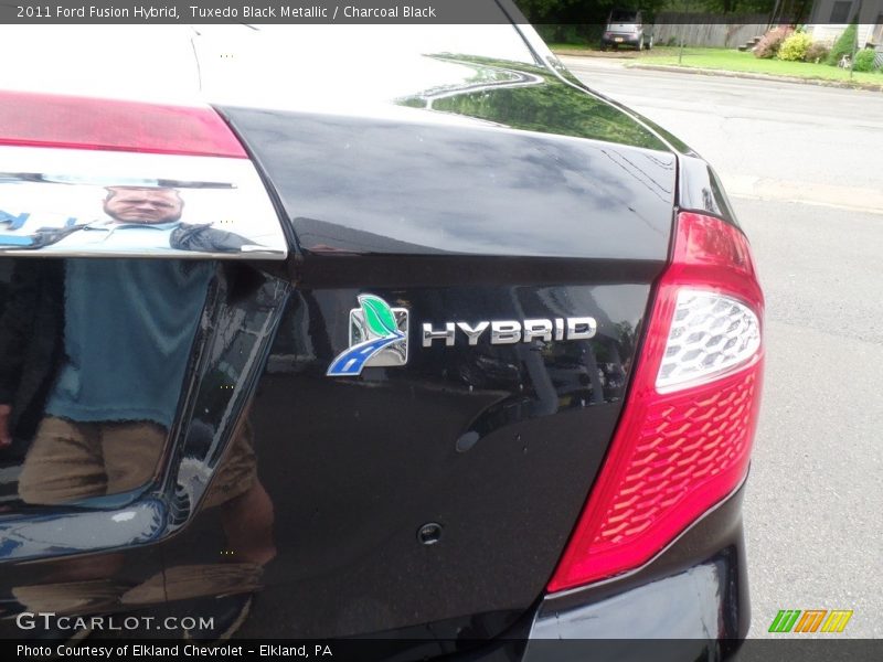 Tuxedo Black Metallic / Charcoal Black 2011 Ford Fusion Hybrid