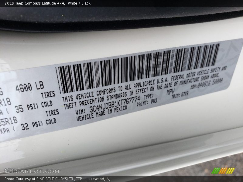 White / Black 2019 Jeep Compass Latitude 4x4