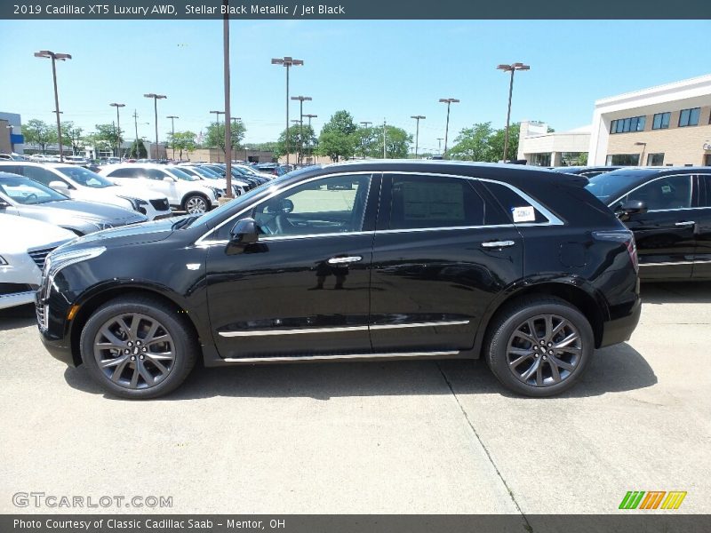 Stellar Black Metallic / Jet Black 2019 Cadillac XT5 Luxury AWD