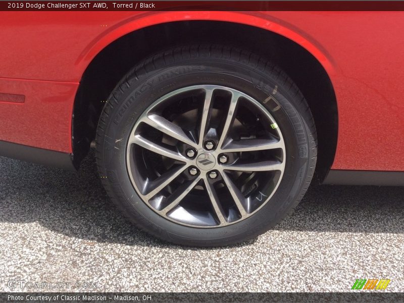  2019 Challenger SXT AWD Wheel