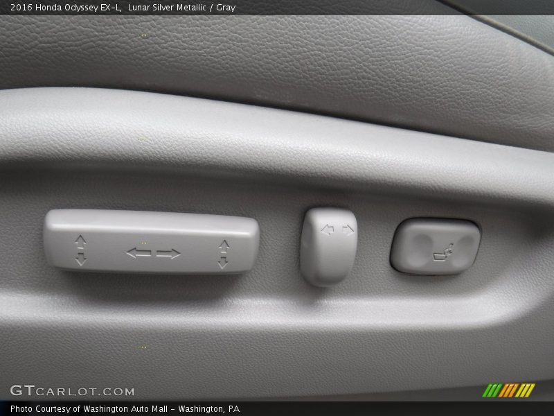 Lunar Silver Metallic / Gray 2016 Honda Odyssey EX-L