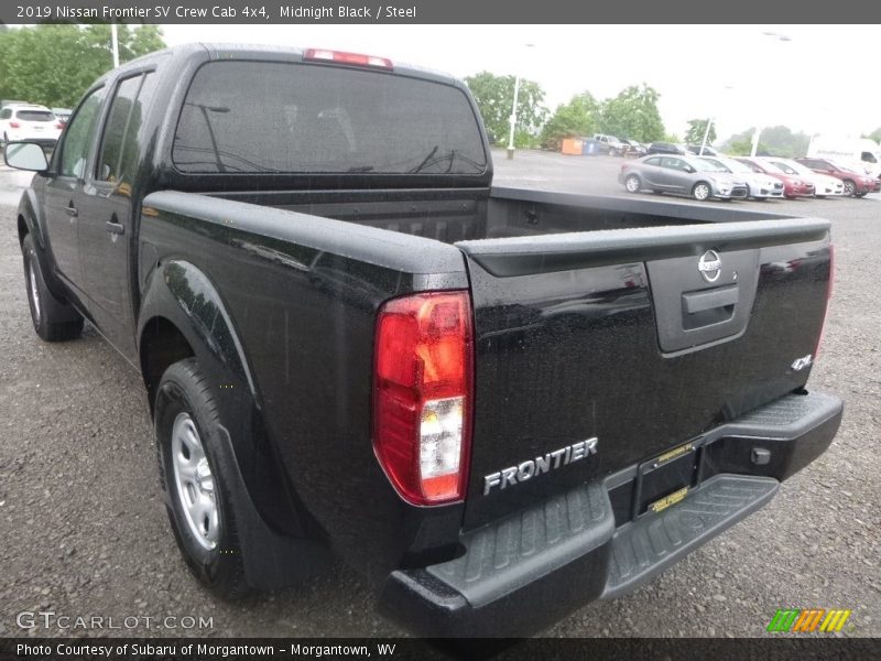Midnight Black / Steel 2019 Nissan Frontier SV Crew Cab 4x4