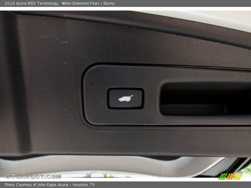 White Diamond Pearl / Ebony 2019 Acura MDX Technology