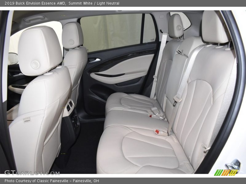 Summit White / Light Neutral 2019 Buick Envision Essence AWD