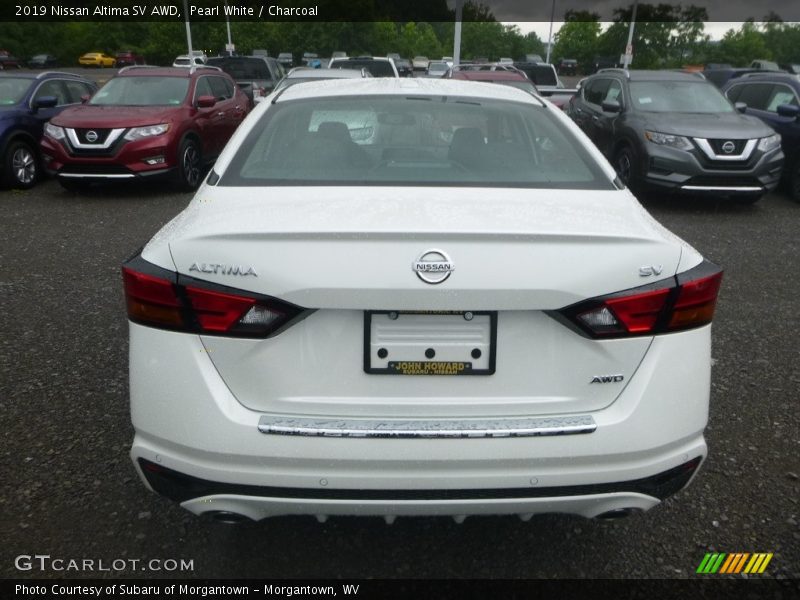 Pearl White / Charcoal 2019 Nissan Altima SV AWD
