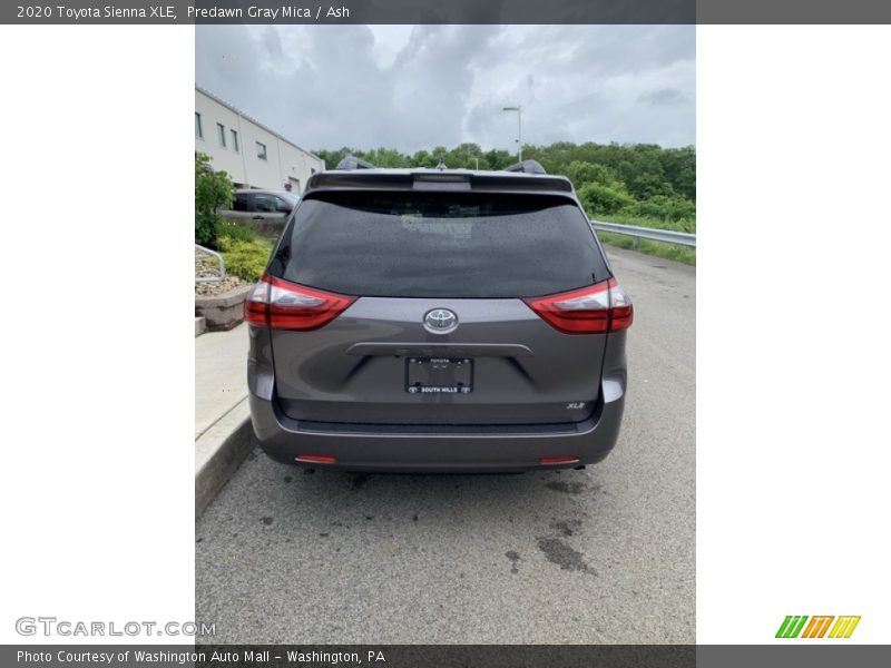 Predawn Gray Mica / Ash 2020 Toyota Sienna XLE