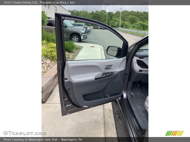 Predawn Gray Mica / Ash 2020 Toyota Sienna XLE