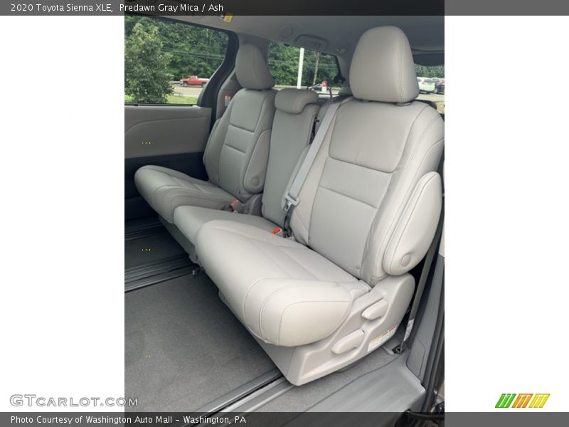 Predawn Gray Mica / Ash 2020 Toyota Sienna XLE