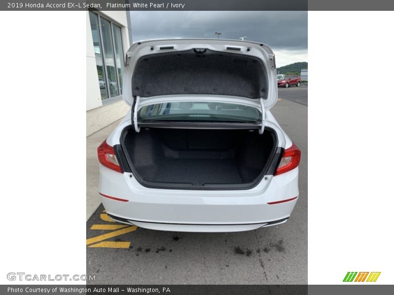 Platinum White Pearl / Ivory 2019 Honda Accord EX-L Sedan