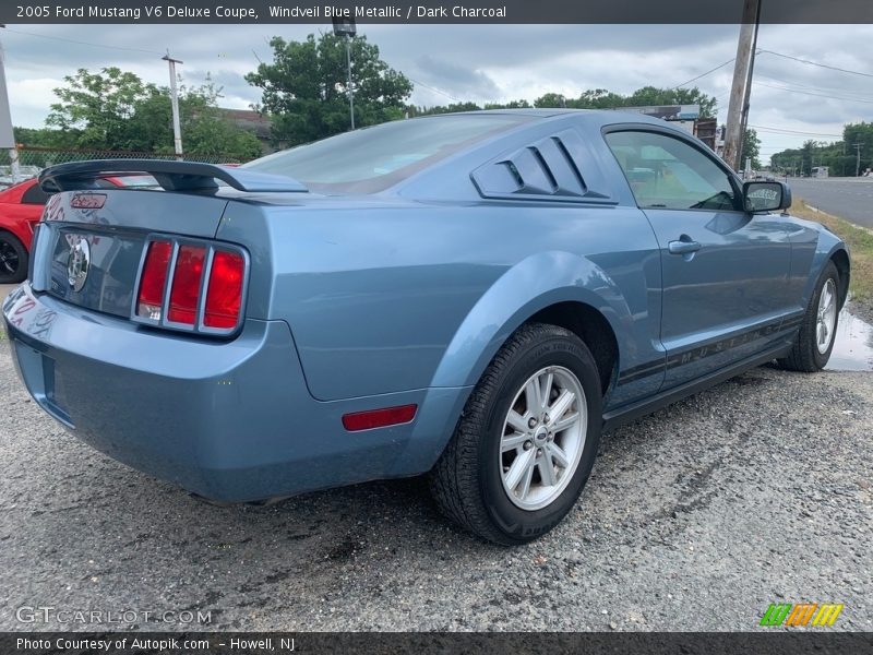 Windveil Blue Metallic / Dark Charcoal 2005 Ford Mustang V6 Deluxe Coupe