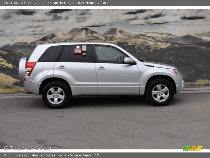 Quicksilver Metallic / Black 2011 Suzuki Grand Vitara Premium 4x4