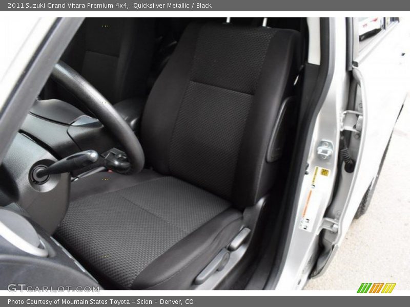 Quicksilver Metallic / Black 2011 Suzuki Grand Vitara Premium 4x4