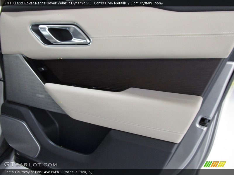 Corris Grey Metallic / Light Oyster/Ebony 2018 Land Rover Range Rover Velar R Dynamic SE